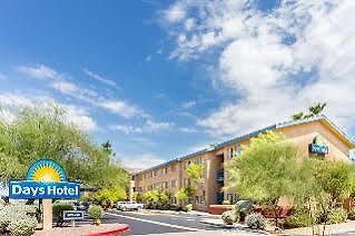 Days Inn Mesa Country Club Экстерьер фото